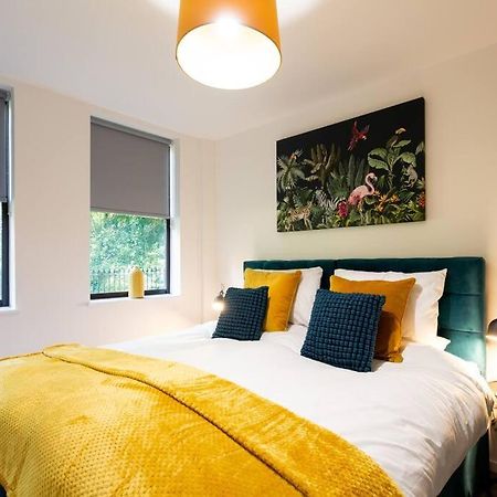 Polly'S Place Apartment Taunton & Free Off Road Parking & Wifi מראה חיצוני תמונה